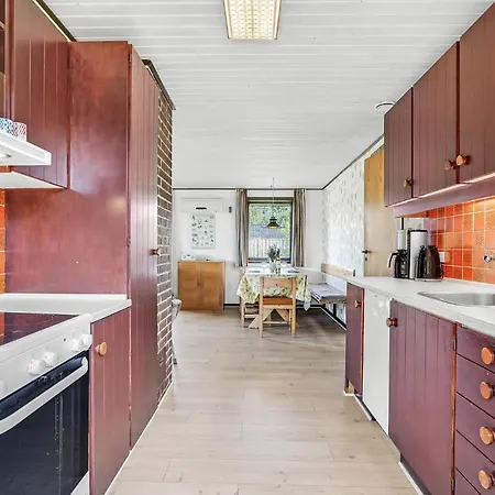 Beautiful In With Kitchen Holiday home